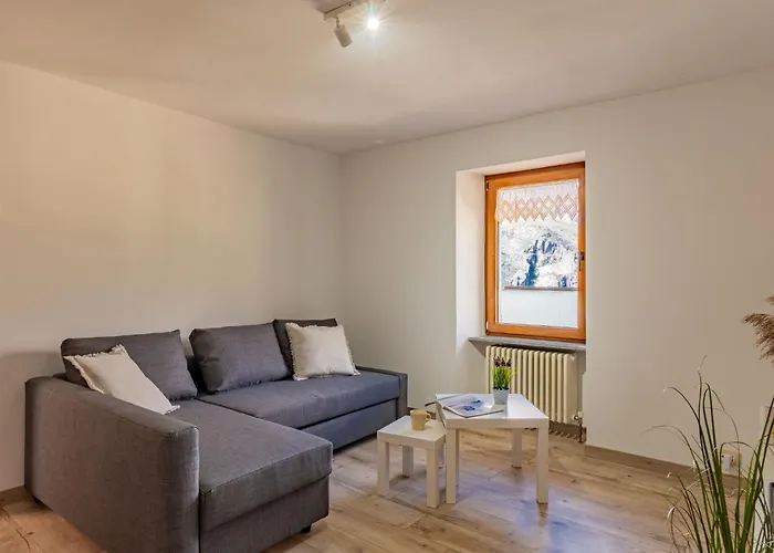 Semesterbostad Miki Mhouse By Interhome